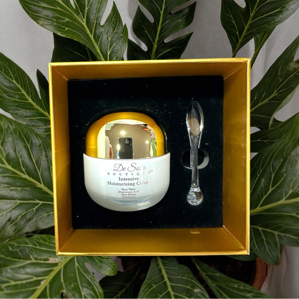 Intensive Moisturizing Cream 1.7 fl oz. - Picture 4 of 7